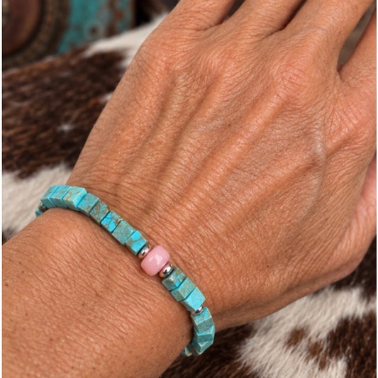 Kingman turquoise and Pink Conch Square Beaded Bracelet sz 8