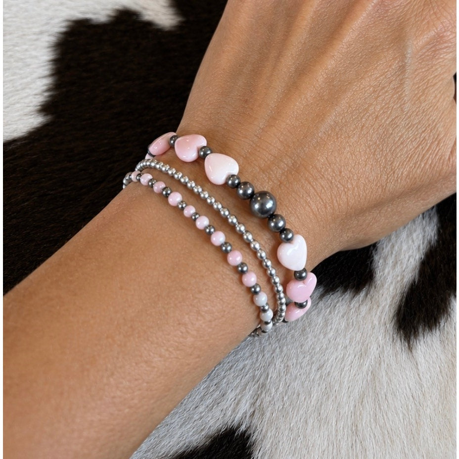 Pink Conch and Pearl Beaded Bracelet size 6