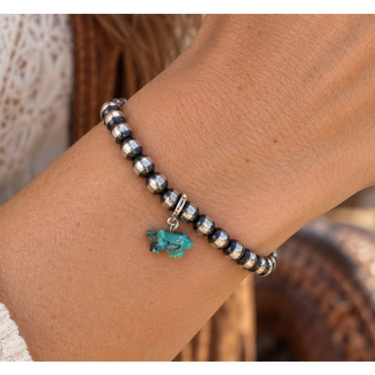 Hand-Carved Kingman Turquoise Frog Charm Sterling Silver Pearl Bracelet – 5"