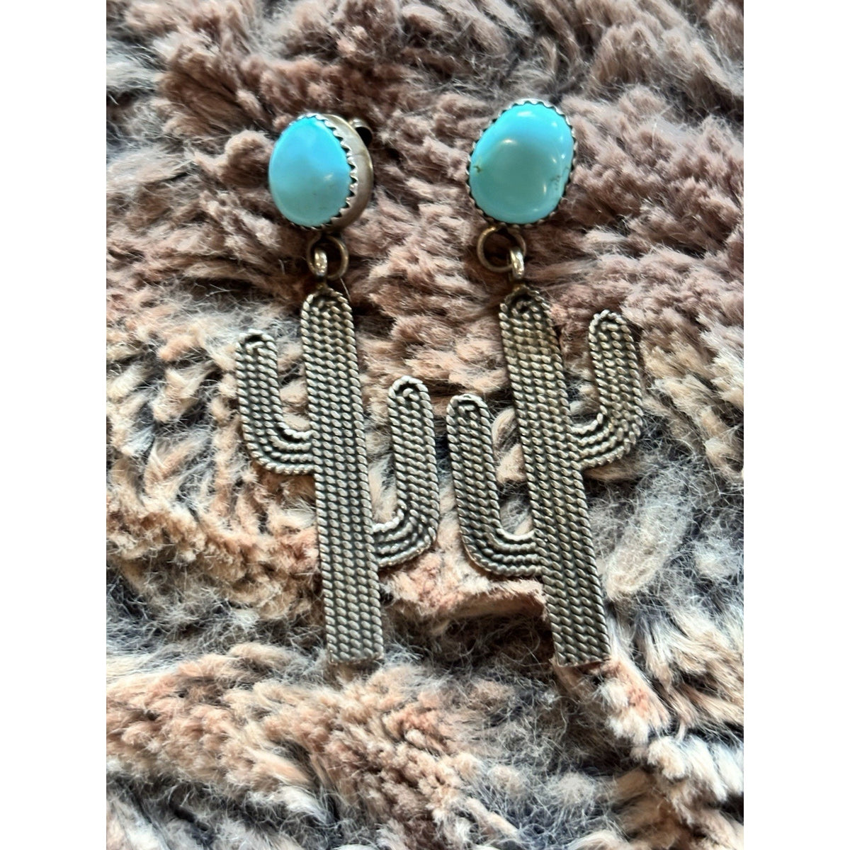 Kingman Turquoise Sterling Silver Dangle post Earrings Navajo Style Drop 925