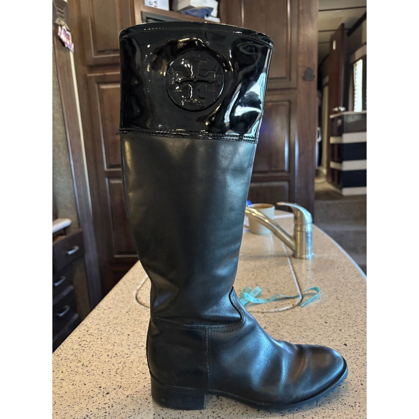 Tory Burch Woman’s Black Logo Riding Boots. Beautiful and Classy Size 8.5 M