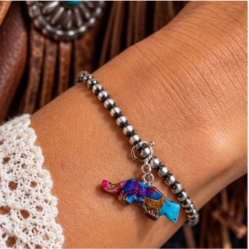 Southwestern 3mm Pearl Bead 7" Bracelet with Hand-Carved Spiny Orange Wolf Charm