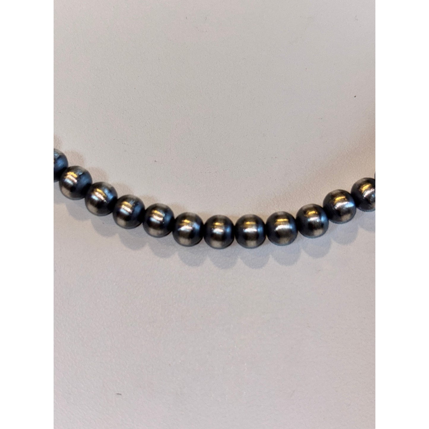 8mm Sterling Silver Pearl Southwestern Choker Necklace – 16"