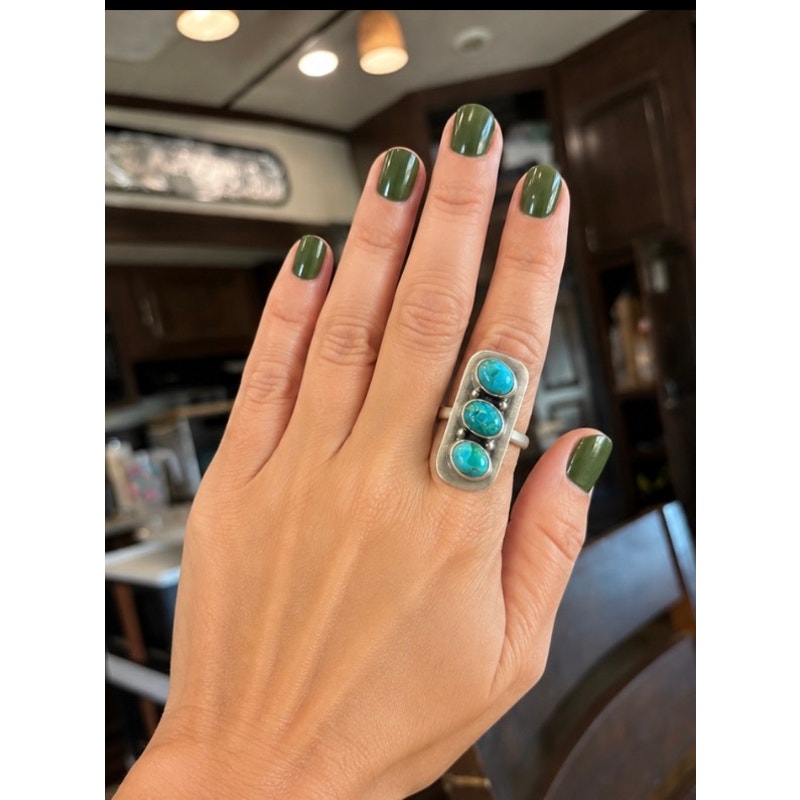 Kingman Mohave Turquoise Sterling Silver Southwestern Ring