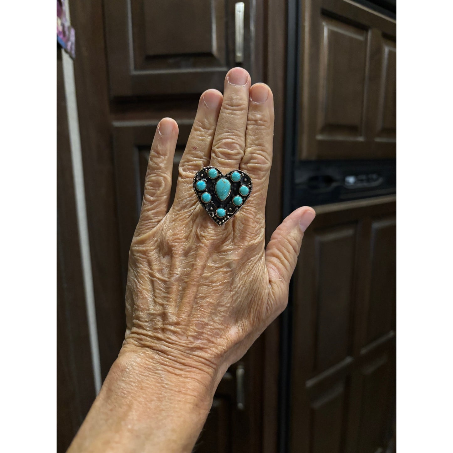 Kingman Mohave Turquoise Heart Cluster Copper Ring