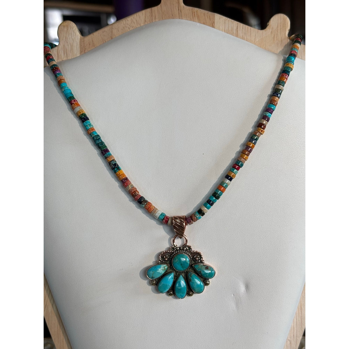 Mojave Turquoise Copper Fan Pendant Heishi Necklace – 18"