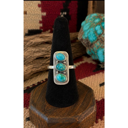 Kingman Mohave Turquoise Sterling Silver Southwestern Ring