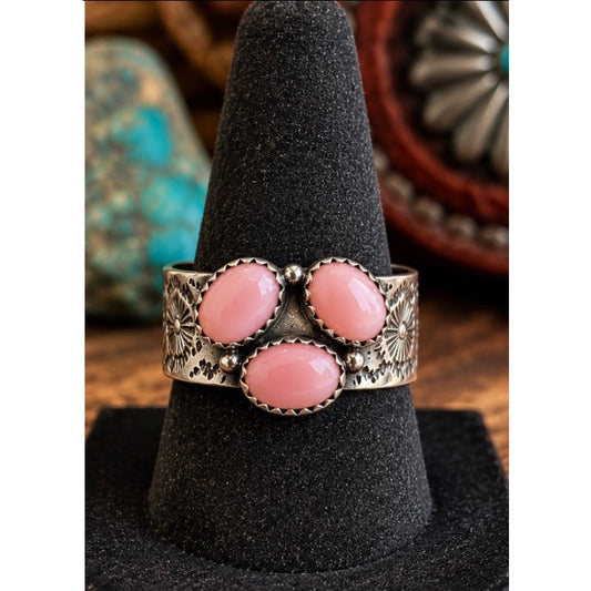 Pink Conch Three-Stone Cigar Band Ring – Sterling Silver, Size 8