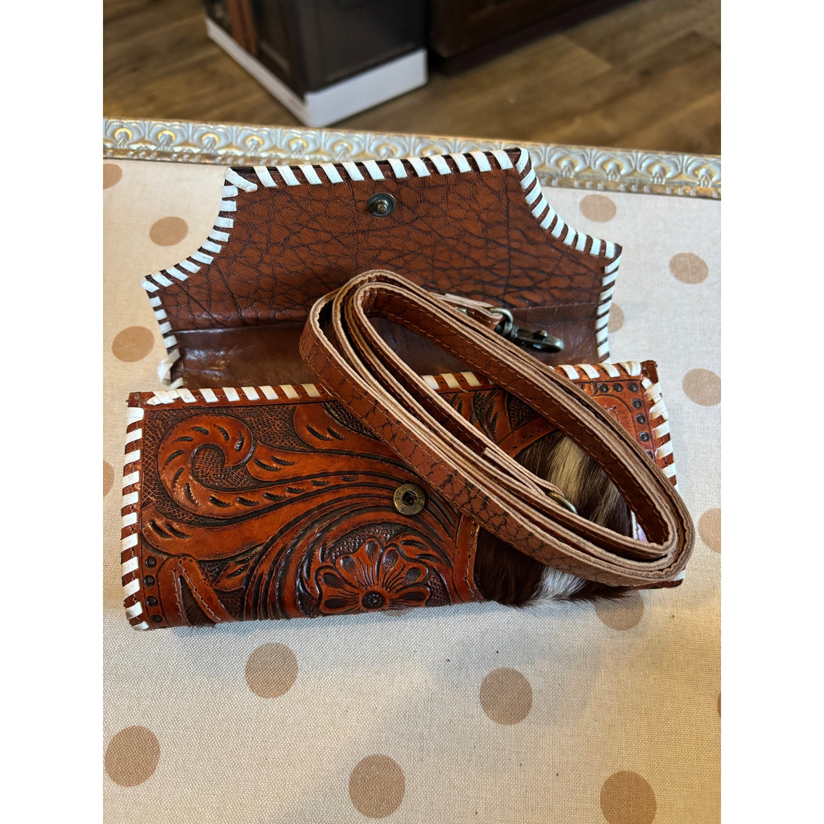 Leather Tooled Cowhide Crossbody Purse/ Wallet
