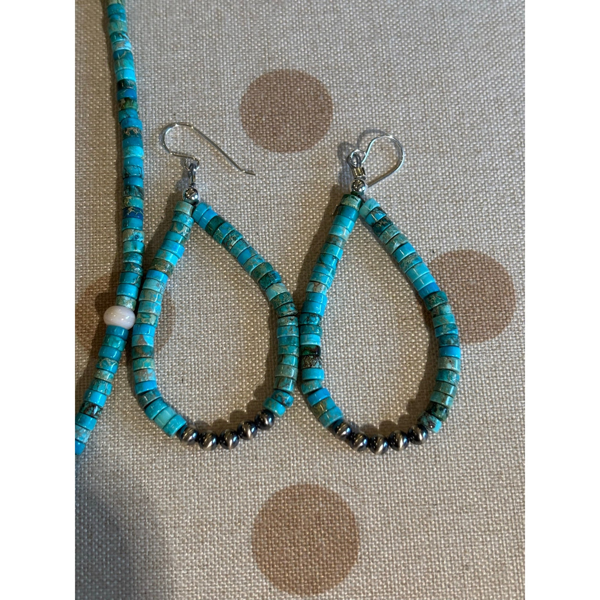 Cinnamon Jasper Heishi necklace with Pink Conch & Matching Earrings.