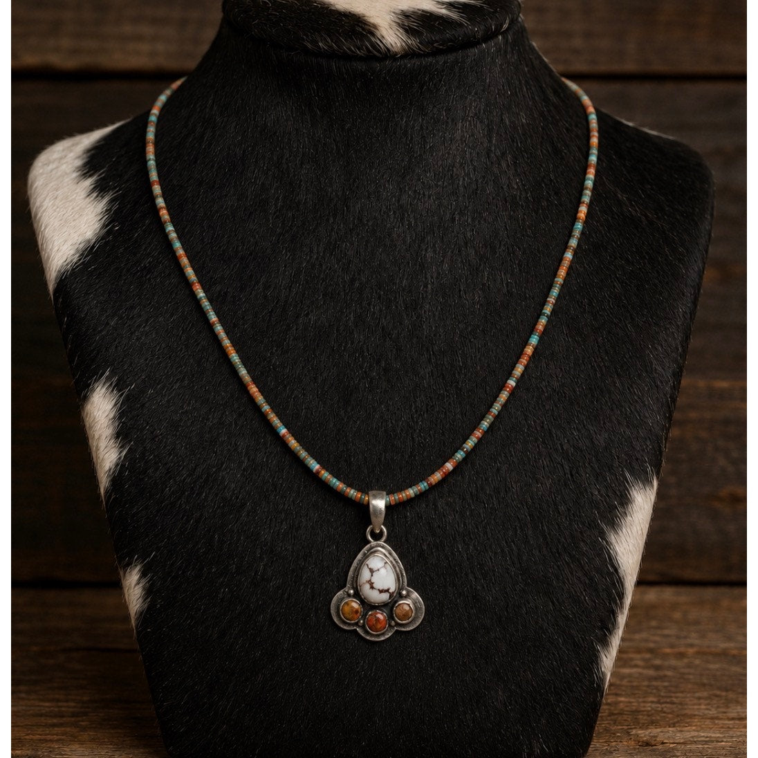 16" 3mm Spiny Oyster Necklace with Wild Horse Jasper Pendant